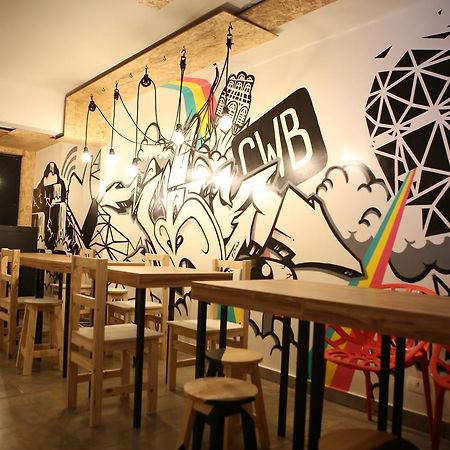 Social Hostel Cafe E Bar Куритиба Экстерьер фото