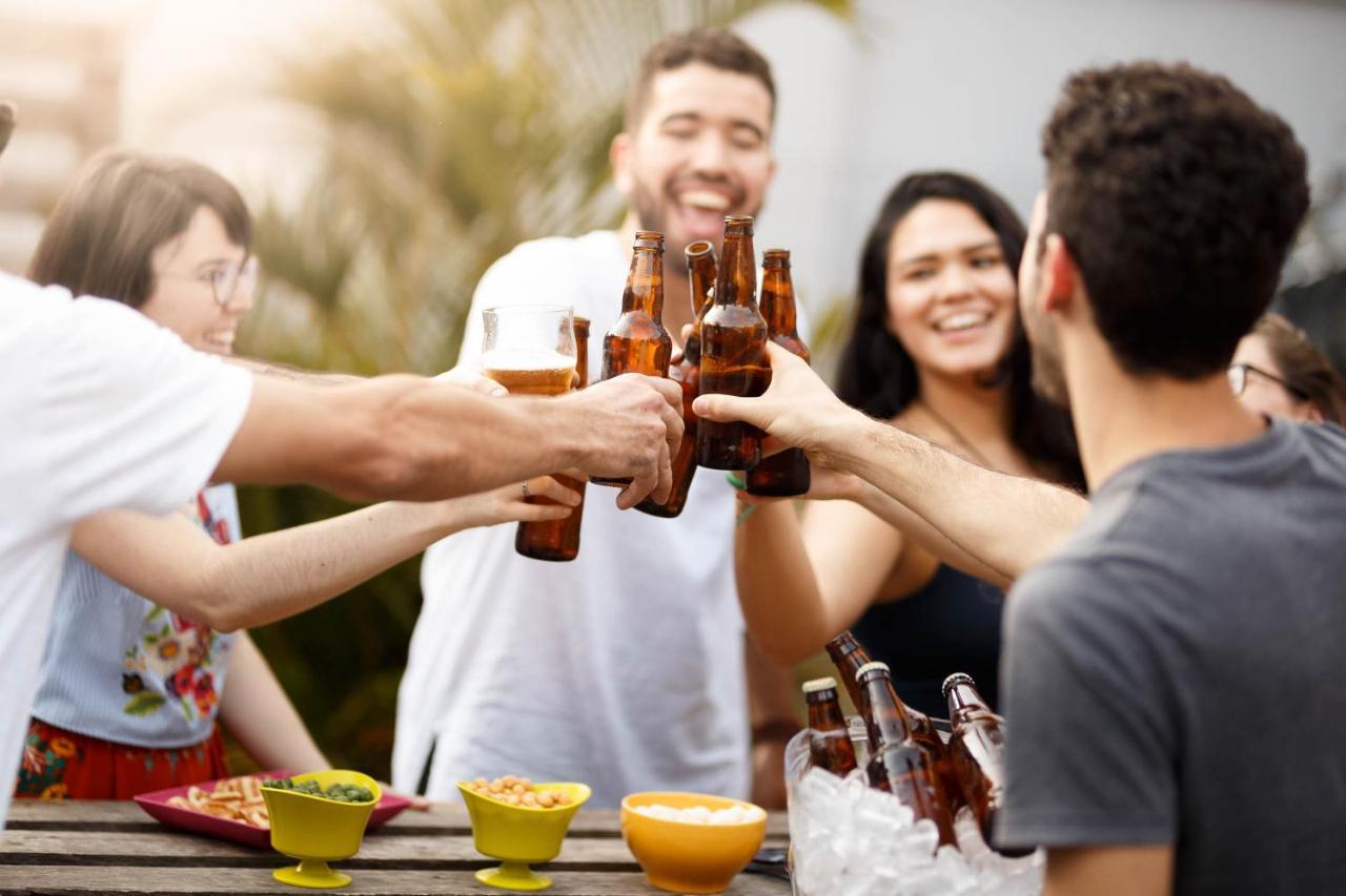 Social Hostel Cafe E Bar Куритиба Экстерьер фото